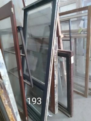 Chassis anthracite ouvrant osc.battant