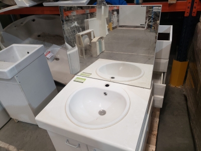 Meuble avec évier et mirroir