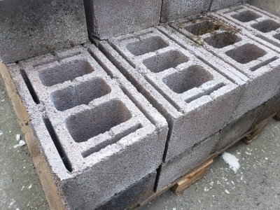 Blocs de béton 14