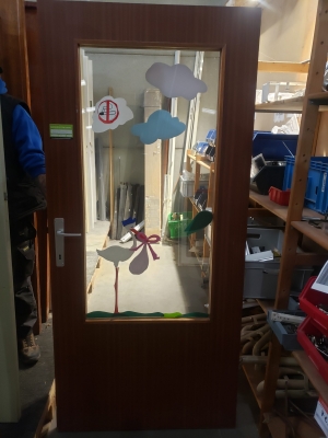 Porte en bois vitrée