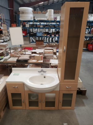 Meuble de salle de bain avec évier encastré