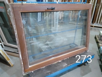 Chassis en bois ouvrant oscillant battant