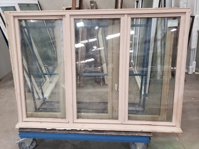 Châssis en bois beige