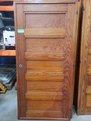 Porte en pin