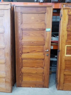 Porte en pin