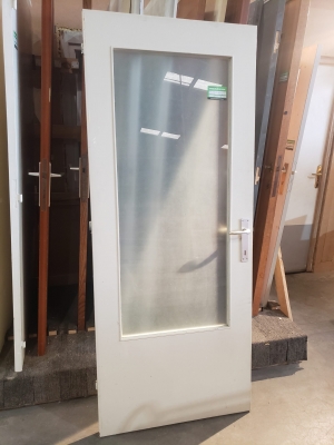 Porte blanche vitrée