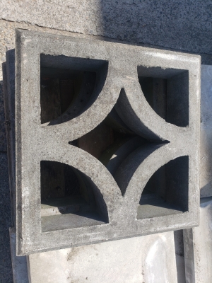 Dalles claustra
