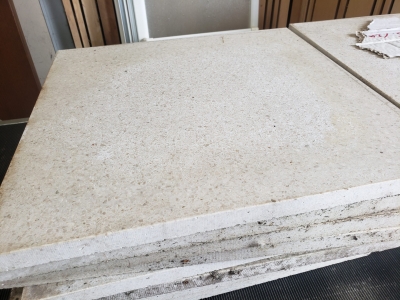 Carreaux beige style pierre naturelle
