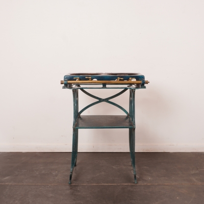 Table d'appoint en fonte émaillée Nestor Martin (fonderie Belge) fin 19ème