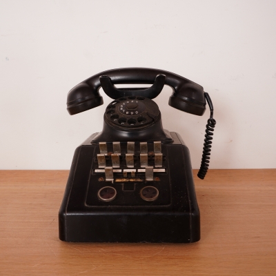 Téléphone SIEMENS W48 en métal et bakélite