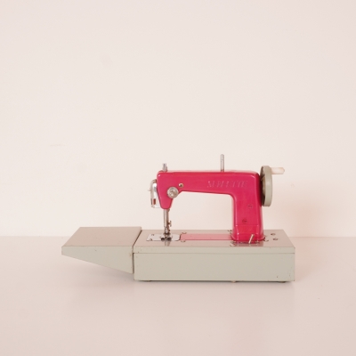 Machine à coudre Sew-ette jouet vintage