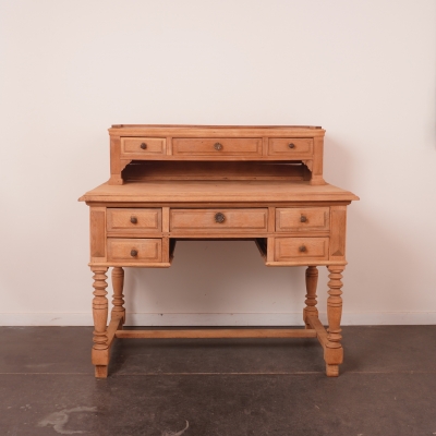 Bureau à gradin en chêne aérogommé