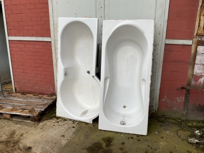 Baignoire en acrylique (?)