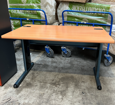 Bureau en bois x métal