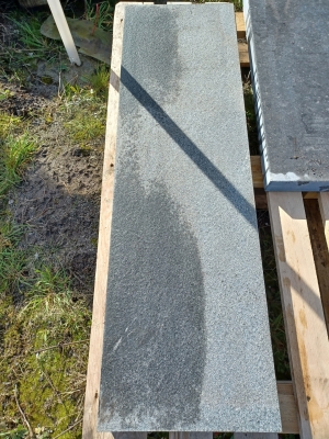 Dalle béton imitation pierre bleue