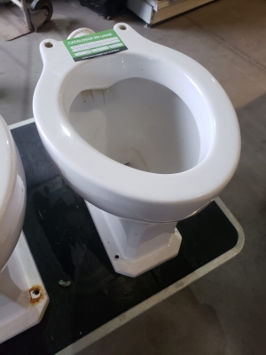 WC incomplet sortie verticale