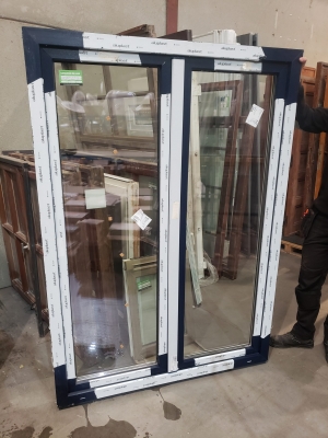 Châssis en PVC bleu double vitrage