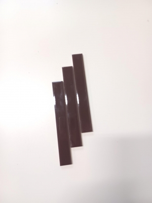 Liseré de céramique brune