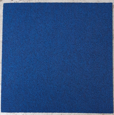 Dalles de moquette bleue 50 x 50 cm