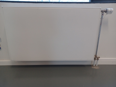 Radiateurs muraux horizontaux