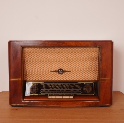 Radio à lampes/tourne disque Nordmende modèle Phono-Super 55