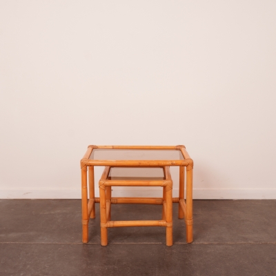 Tables gigognes en bambou et verre fumé