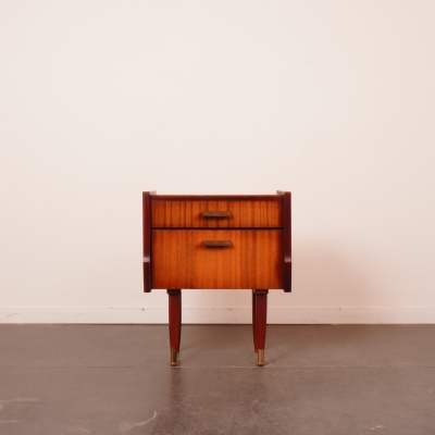 Table de nuit en bois vintage