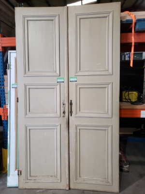 Anciennes grande portes en bois