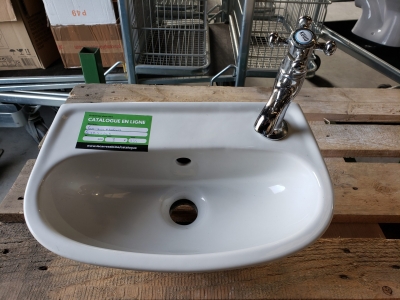 Lave-main avec robinet