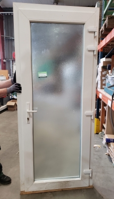 Porte vitrée en PVC