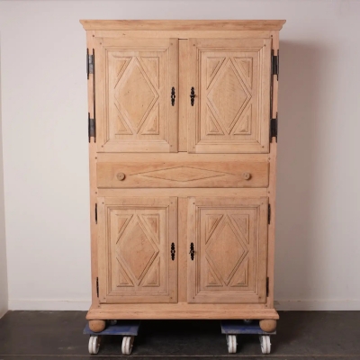 Meuble bois aérogommé