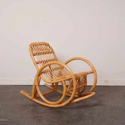 Rocking chair enfant en bambou vintage