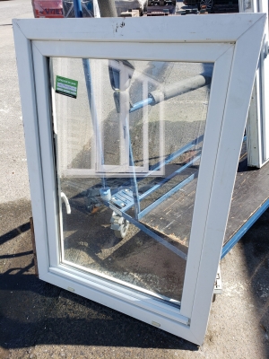 Châssis en PVC double vitrage simple ovrant osc