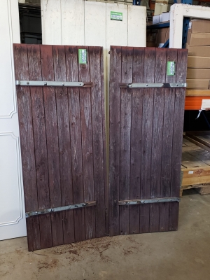 Volet en bois 2 battants