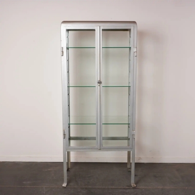 Vitrine médicale/armoire à pharmacie ancienne