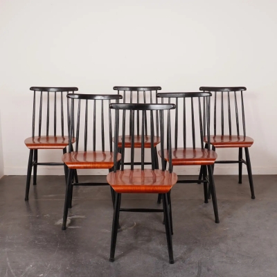 Série de 6 chaises à barreaux 