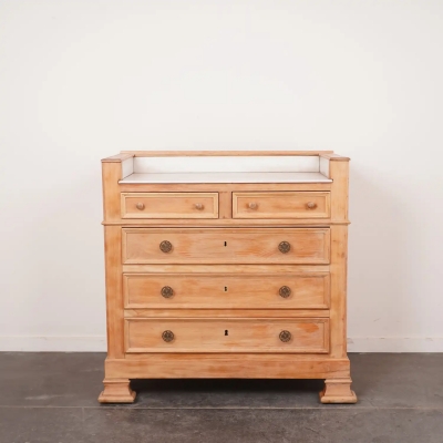 Meuble bas bois aérogommé