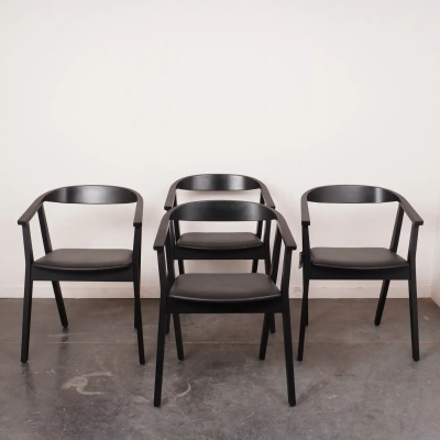 Série de 4 chaises en bois noir Ikea