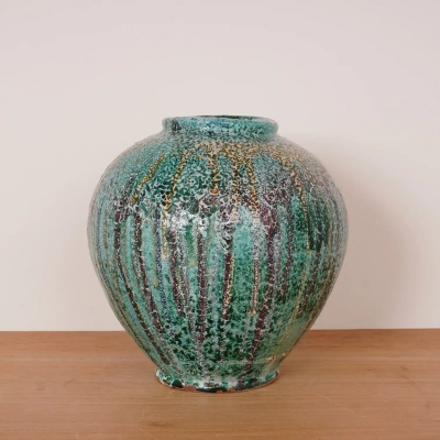 Vase en céramique vert émeraude