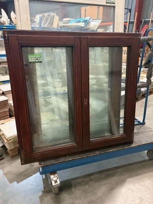 Châssis double ouvrant en bois