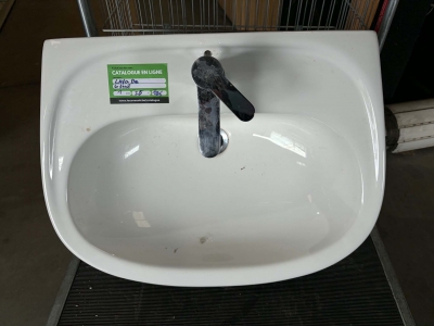 Lavabo avec robinet