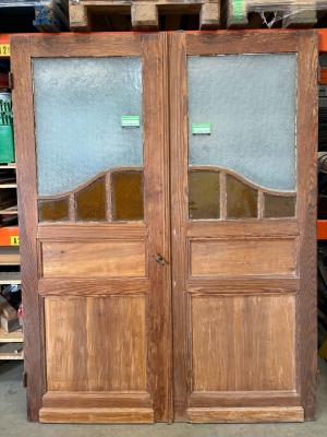 Double porte en bois vitrée
