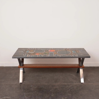 Table basse en carreaux de céramique