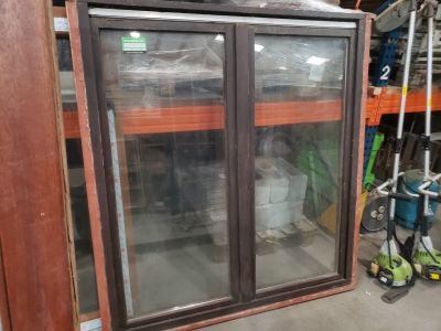 Châssis en bois double ouvrant