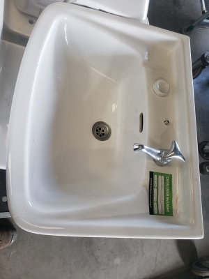 Lavabo avec robinet