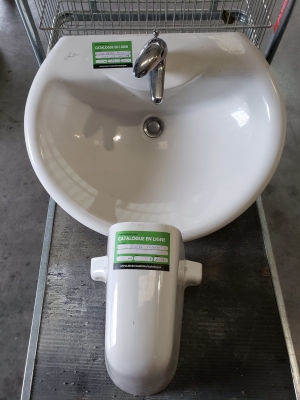 Lavabo avec robinet + cache