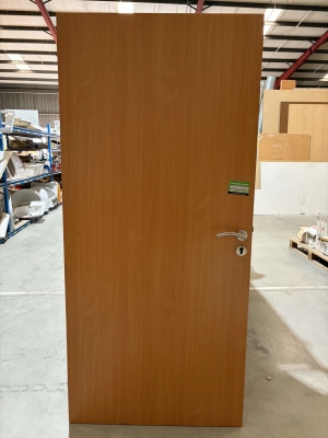Porte en bois pleine