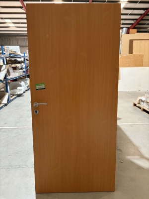Porte en bois pleine