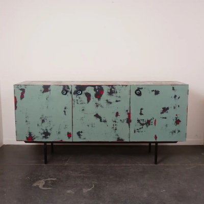 Meuble enfilade en bois peint patiné années 60