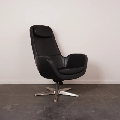 Fauteuil pivotant en cuir 